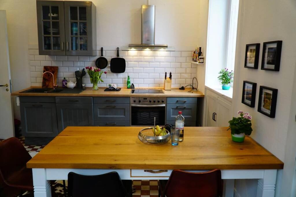 Grosszuegige 185M2-Altbauwohnung In Bestlage 7Zimmer-2Baeder-2Kuechen-2Wcs Hamburg Ngoại thất bức ảnh