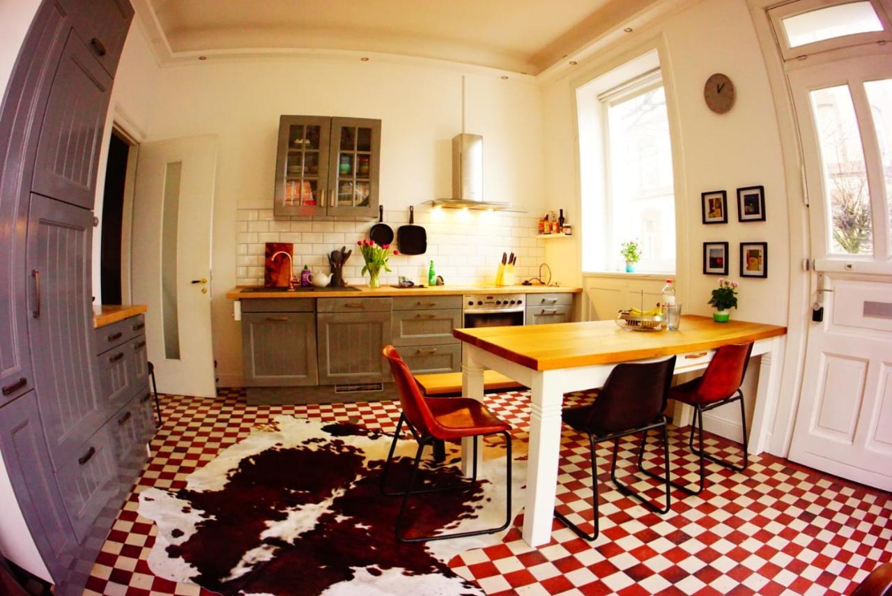 Grosszuegige 185M2-Altbauwohnung In Bestlage 7Zimmer-2Baeder-2Kuechen-2Wcs Hamburg Ngoại thất bức ảnh
