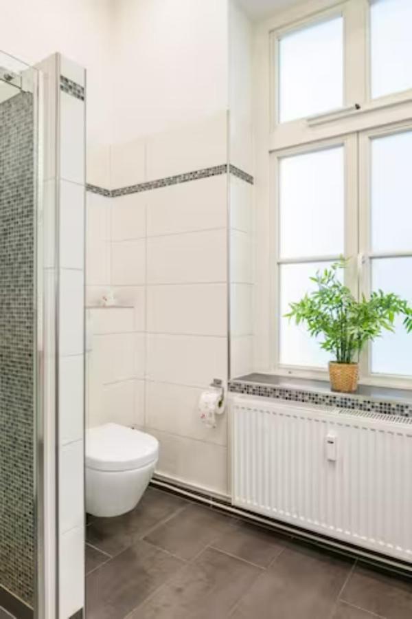 Grosszuegige 185M2-Altbauwohnung In Bestlage 7Zimmer-2Baeder-2Kuechen-2Wcs Hamburg Ngoại thất bức ảnh